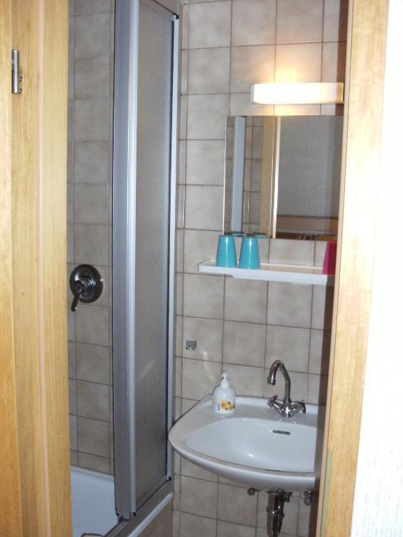 Haus Sonneneck Hotel Медебах Стая снимка